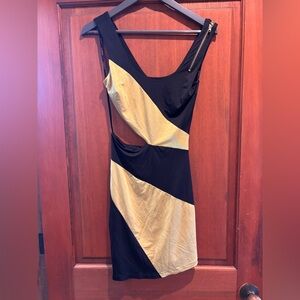 bebe Black and chartreuse Asymmetrical Dress with zip details